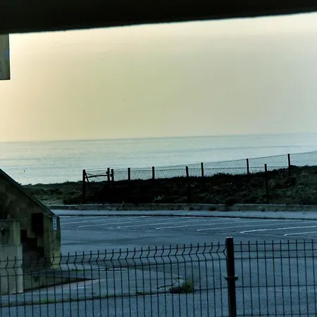 Casas Da Supertubos Сasa de vacaciones *